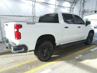 2024 Chevrolet Silverado 1500 LT Trail Boss Crew Cab Short Bed 2LT - miniatura 4