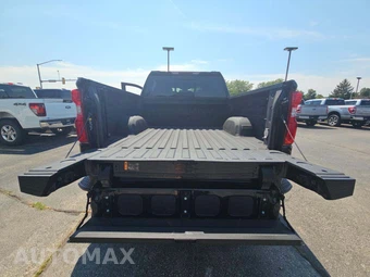 2024 Chevrolet Silverado 1500 LT Trail Boss Crew Cab Short Bed 2LT - miniatura 11