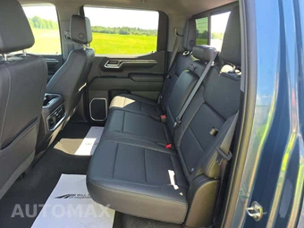 2024 Chevrolet Silverado 1500 LTZ Crew Cab Short Bed - miniatura 10