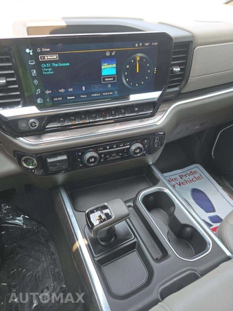 2024 Chevrolet Silverado 1500 LTZ Crew Cab Short Bed 1LZ - miniatura 10
