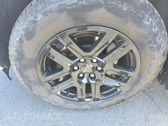 2024 Chevrolet Silverado 1500 RST Crew Cab Medium Bed 1SP - miniatura 8