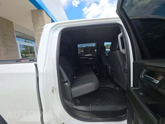 2024 Chevrolet Silverado 1500 RST Crew Cab Short Bed 1SP - miniatura 16