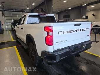 2024 Chevrolet Silverado 1500 ZR2 Crew Cab Short Bed 3LT - miniatura 2