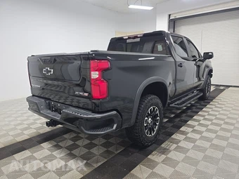 2024 Chevrolet Silverado 1500 ZR2 Crew Cab Short Bed 3LT - miniatura 4