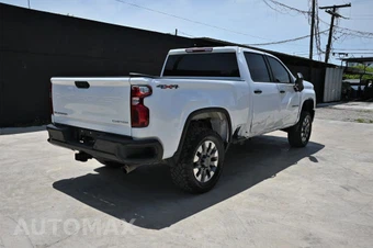 2024 Chevrolet Silverado 2500HD Custom Crew Cab Medium Bed 1CX - miniatura 4