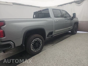 2024 Chevrolet Silverado 2500HD High Country Crew Cab Medium Bed - miniatura 4