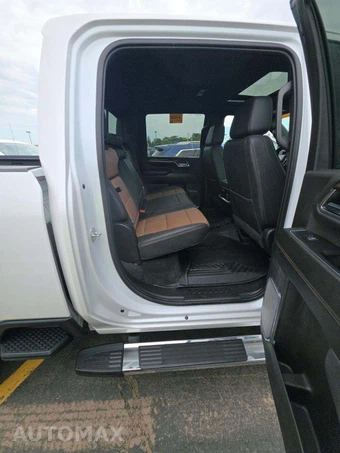 2024 Chevrolet Silverado 2500HD High Country Crew Cab Medium Bed - miniatura 16