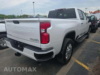 2024 Chevrolet Silverado 2500HD High Country Crew Cab Medium Bed - miniatura 3