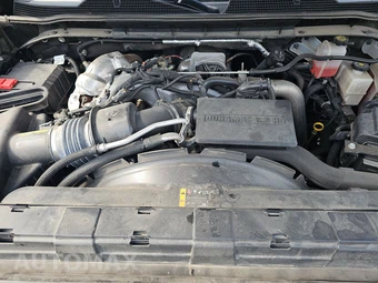 2024 Chevrolet Silverado 2500HD High Country Crew Cab Medium Bed 3LZ - miniatura 15