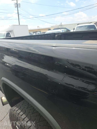 2024 Chevrolet Silverado 2500HD High Country Crew Cab Medium Bed 3LZ - miniatura 28