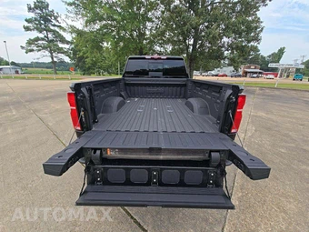 2024 Chevrolet Silverado 2500HD High Country Crew Cab Medium Bed 3LZ - miniatura 11