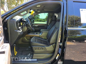 2024 Chevrolet Silverado 2500HD High Country Crew Cab Medium Bed 3LZ - miniatura 3
