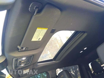 2024 Chevrolet Silverado 2500HD High Country Crew Cab Medium Bed 3LZ - miniatura 8