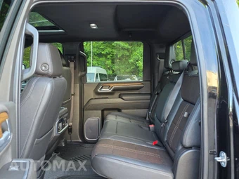 2024 Chevrolet Silverado 2500HD High Country Crew Cab Medium Bed 3LZ - miniatura 31