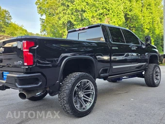 2024 Chevrolet Silverado 2500HD High Country Crew Cab Medium Bed 3LZ - miniatura 38