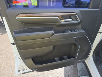 2024 Chevrolet Silverado 2500HD LT Crew Cab Medium Bed 1LT - miniatura 9