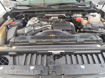 2024 Chevrolet Silverado 2500HD LTZ Crew Cab Medium Bed - miniatura 15