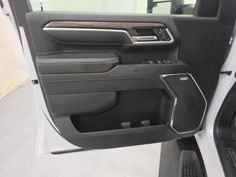 2024 Chevrolet Silverado 2500HD LTZ Crew Cab Medium Bed - miniatura 9