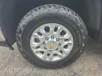 2024 Chevrolet Silverado 2500HD LTZ Crew Cab Medium Bed 1LZ - miniatura 8