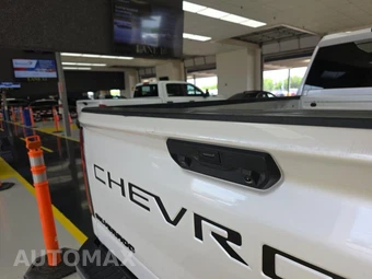 2024 Chevrolet Silverado 2500HD LTZ Crew Cab Medium Bed 1LZ - miniatura 19