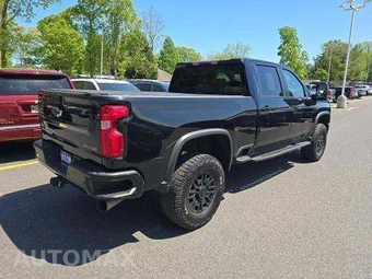 2024 Chevrolet Silverado 2500HD ZR2 Crew Cab Medium Bed 3LT - miniatura 3