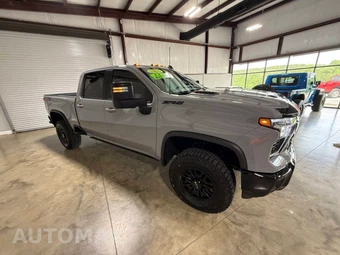 2024 Chevrolet Silverado 2500HD ZR2 Crew Cab Medium Bed 3LT - miniatura 12