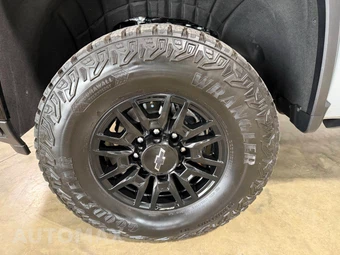 2024 Chevrolet Silverado 2500HD ZR2 Crew Cab Medium Bed 3LT - miniatura 19