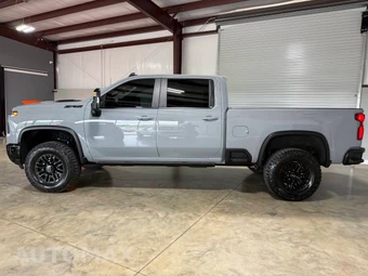 2024 Chevrolet Silverado 2500HD ZR2 Crew Cab Medium Bed 3LT - miniatura 3