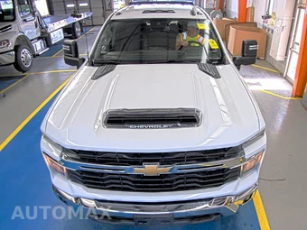 2024 Chevrolet Silverado 3500HD Cab Chassis LT Crew Cab 1LT DRW - miniatura 2