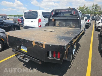 2024 Chevrolet Silverado 3500HD Cab Chassis LT Crew Cab 1LT DRW - miniatura 4