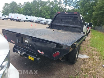 2024 Chevrolet Silverado 3500HD Cab Chassis LT Crew Cab 1LT DRW - miniatura 4