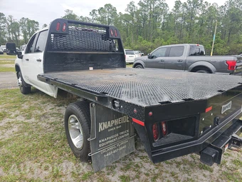 2024 Chevrolet Silverado 3500HD Cab Chassis Work Truck Crew Cab 1WT DRW - miniatura 6