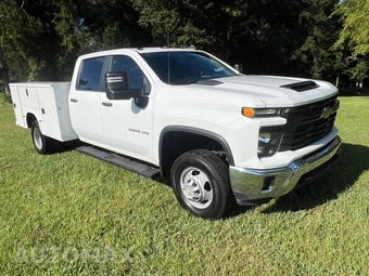 2024 Chevrolet Silverado 3500HD Cab Chassis Work Truck Crew Cab 1WT DRW - miniatura 2