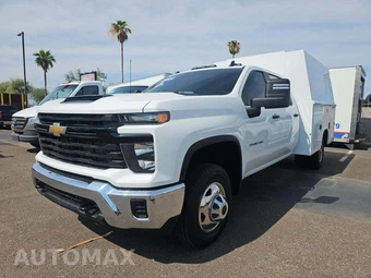 2024 Chevrolet Silverado 3500HD Cab Chassis Work Truck Crew Cab 1WT DRW - car from the USA, Manheim Buy-Now listing at AUTOMAX