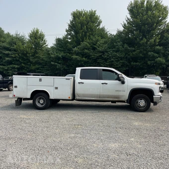 2024 Chevrolet Silverado 3500HD Cab Chassis Work Truck Crew Cab 1WT DRW - miniatura 3