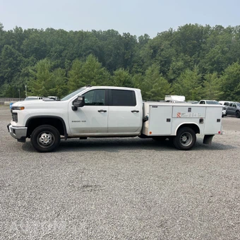 2024 Chevrolet Silverado 3500HD Cab Chassis Work Truck Crew Cab 1WT DRW - miniatura 6