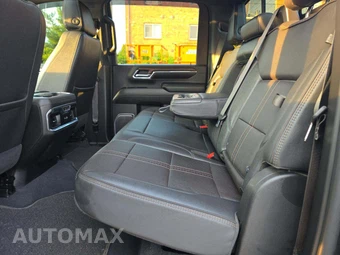 2024 Chevrolet Silverado 3500HD High Country Crew Cab Long Bed 3LZ - miniatura 13
