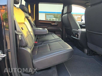 2024 Chevrolet Silverado 3500HD High Country Crew Cab Long Bed 3LZ - miniatura 16