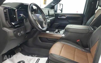 2024 Chevrolet Silverado 3500HD High Country Crew Cab Medium Bed - miniatura 11