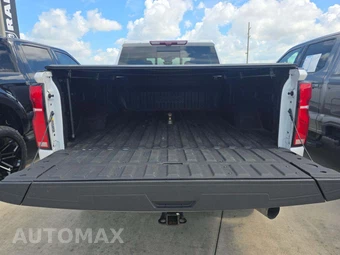 2024 Chevrolet Silverado 3500HD High Country Crew Cab Medium Bed 3LZ - miniatura 14