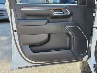 2024 Chevrolet Silverado 3500HD LT Crew Cab Medium Bed 1LT - miniatura 27