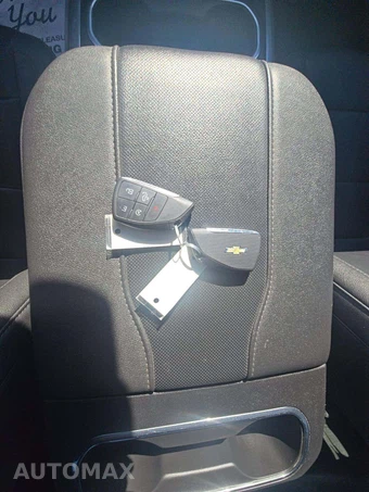 2024 Chevrolet Silverado 3500HD LTZ Crew Cab Medium Bed - miniatura 8