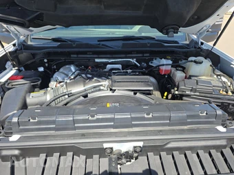 2024 Chevrolet Silverado 3500HD LTZ Crew Cab Medium Bed 1LZ - miniatura 15