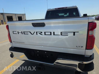 2024 Chevrolet Silverado 3500HD LTZ Crew Cab Medium Bed 1LZ - miniatura 5