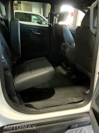 2024 Chevrolet Silverado EV Work Truck Crew Cab Short Bed 4WT - miniatura 11