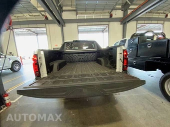 2024 Chevrolet Silverado EV Work Truck Crew Cab Short Bed 4WT - miniatura 5