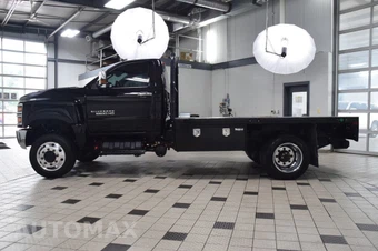 2024 Chevrolet SILVERADO MEDIUM DUTY Base - miniatura 3