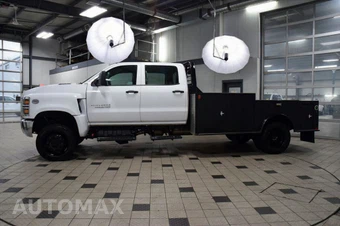2024 Chevrolet SILVERADO MEDIUM DUTY Base - miniatura 3