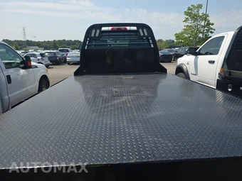 2024 Chevrolet SILVERADO MEDIUM DUTY Base - miniatura 11