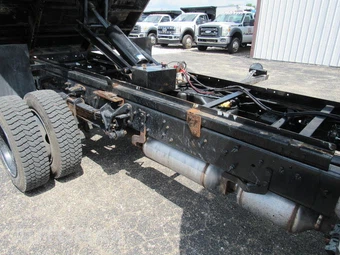 2024 Chevrolet SILVERADO MEDIUM DUTY Base - miniatura 31